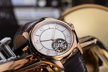 欧米茄间金表带维修